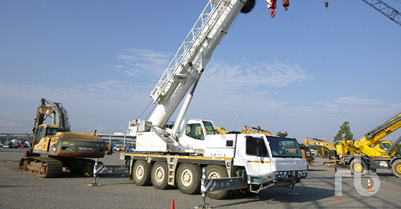 Heavy equipment, cranes, and trucks for sale at Ritchie Bros. Heavy equipment, cranes, and trucks for sale at Ritchie Bros.